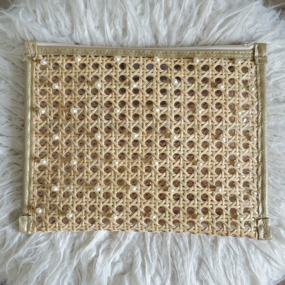 Handmade straw bag